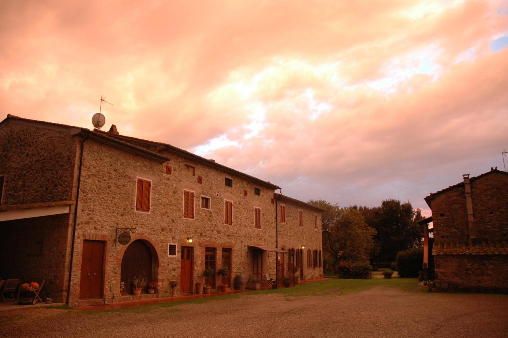 Agriturismo Le Piane Del Milia Суверето Экстерьер фото